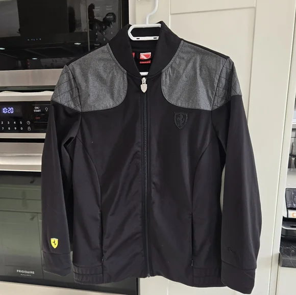 Ferrari jacket - Picture 1 of 4